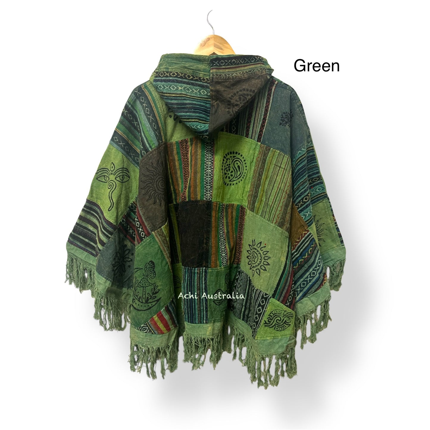 Cotton Patch Poncho with buttons close