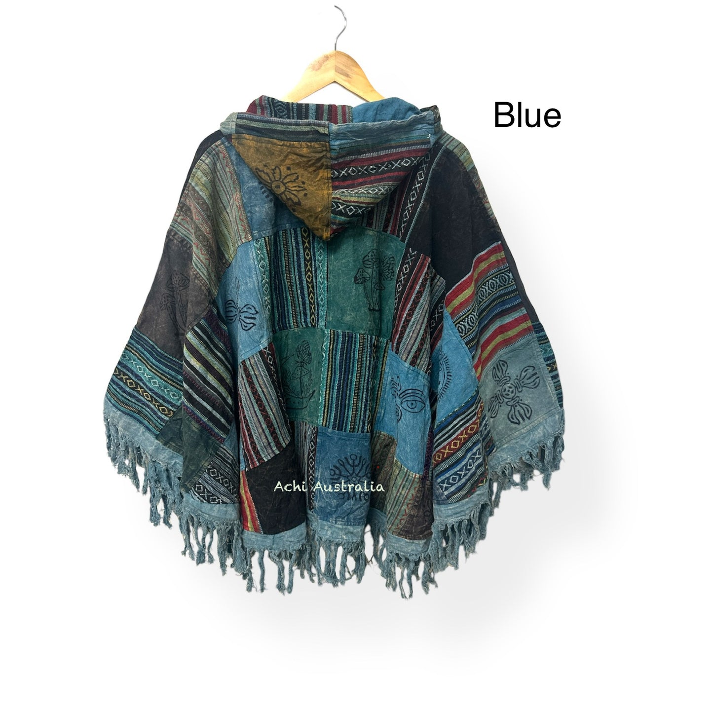 Cotton Patch Poncho with buttons close